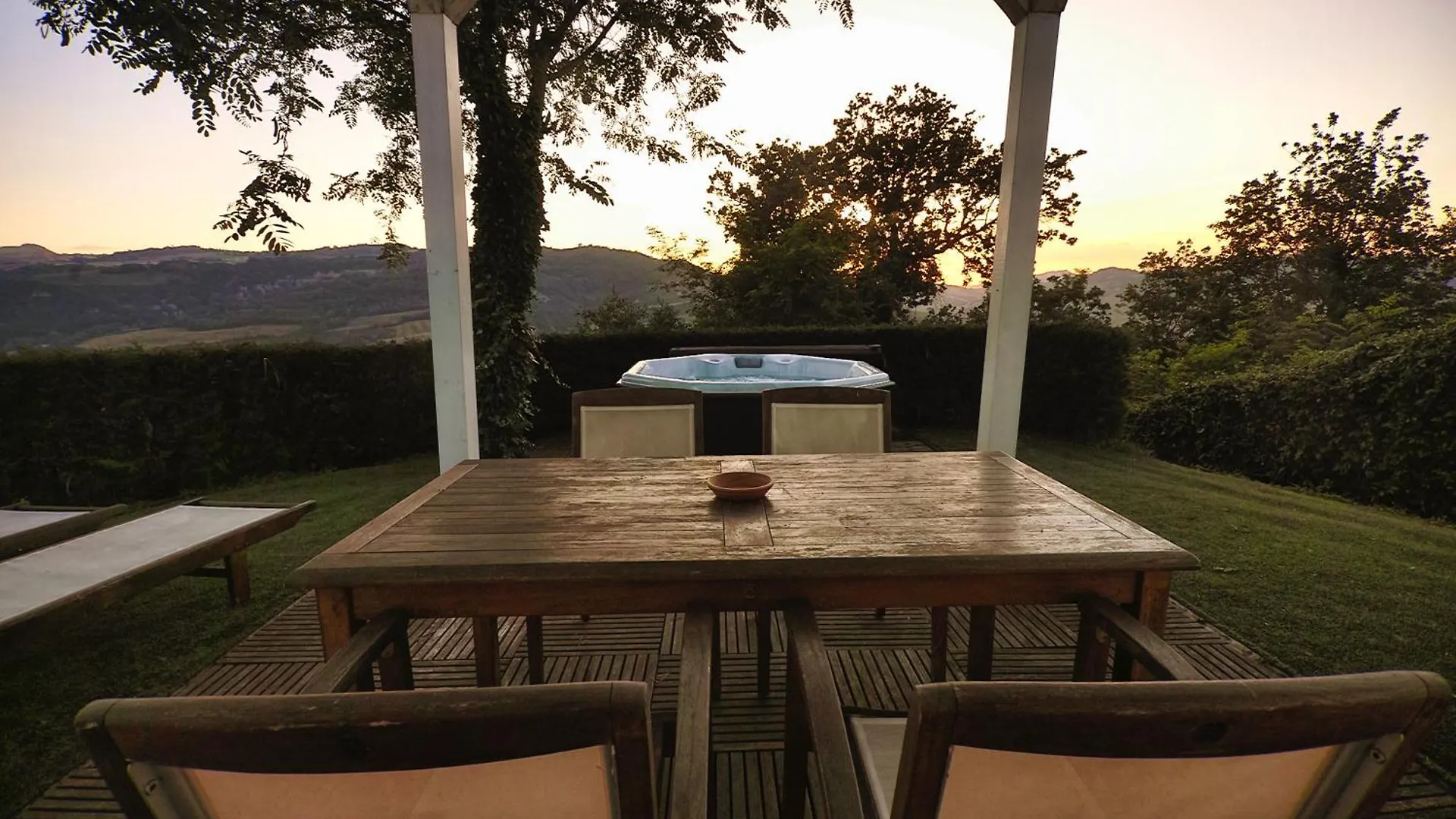 Villa Tamara Country & Spa Suites Montefiore Conca Отель типа 