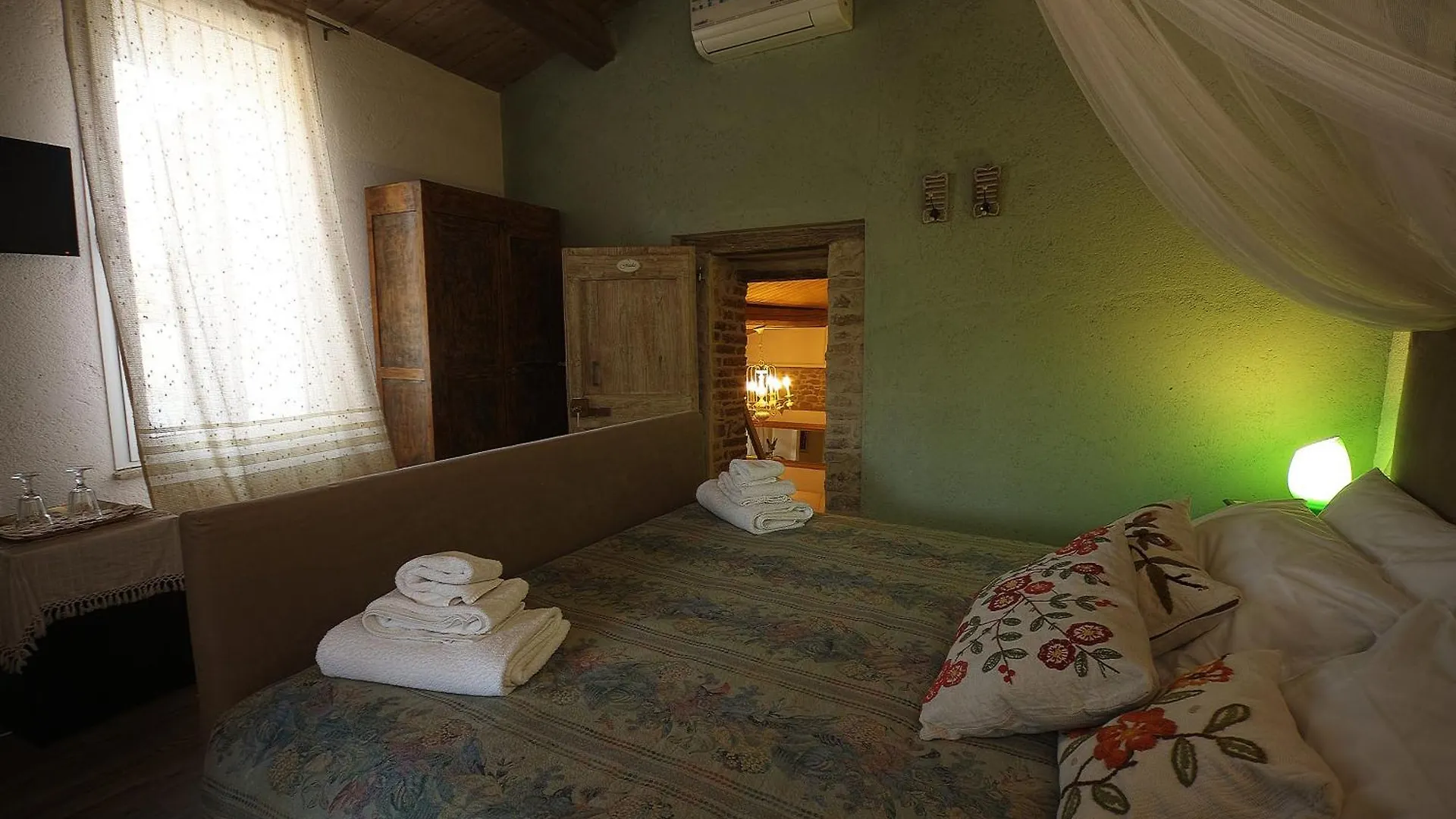 Villa Tamara Country & Spa Suites Montefiore Conca Bed & Breakfast