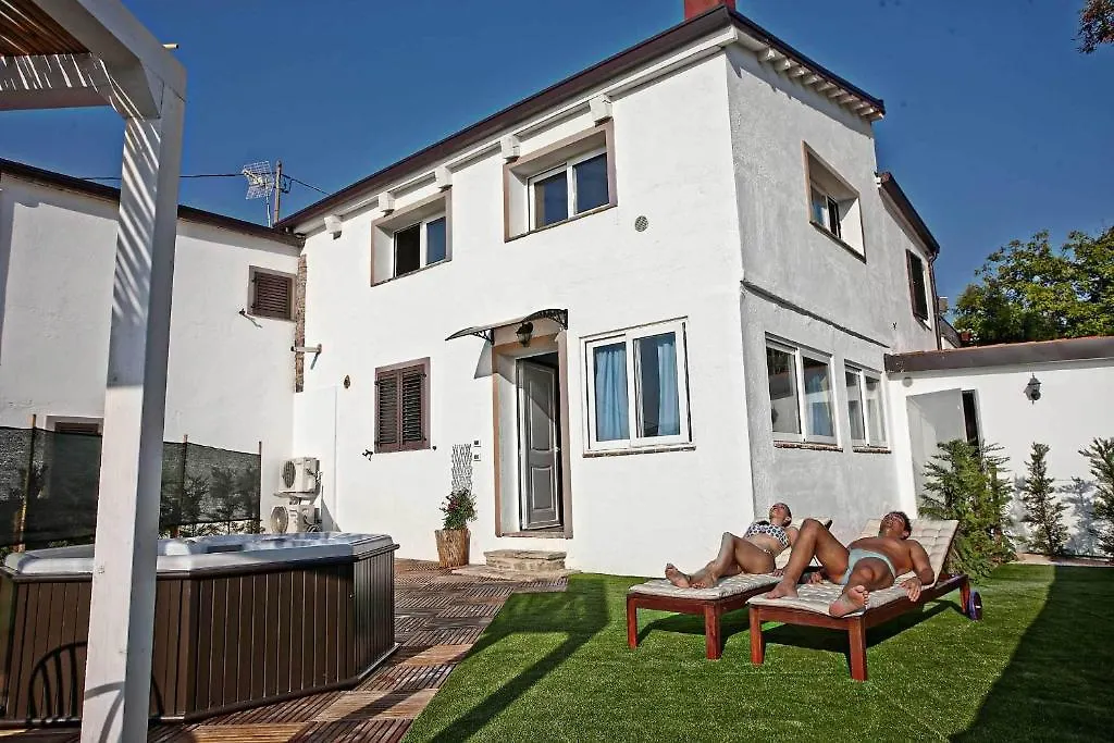 Villa Tamara Country & Spa Suites Montefiore Conca Bed & Breakfast
